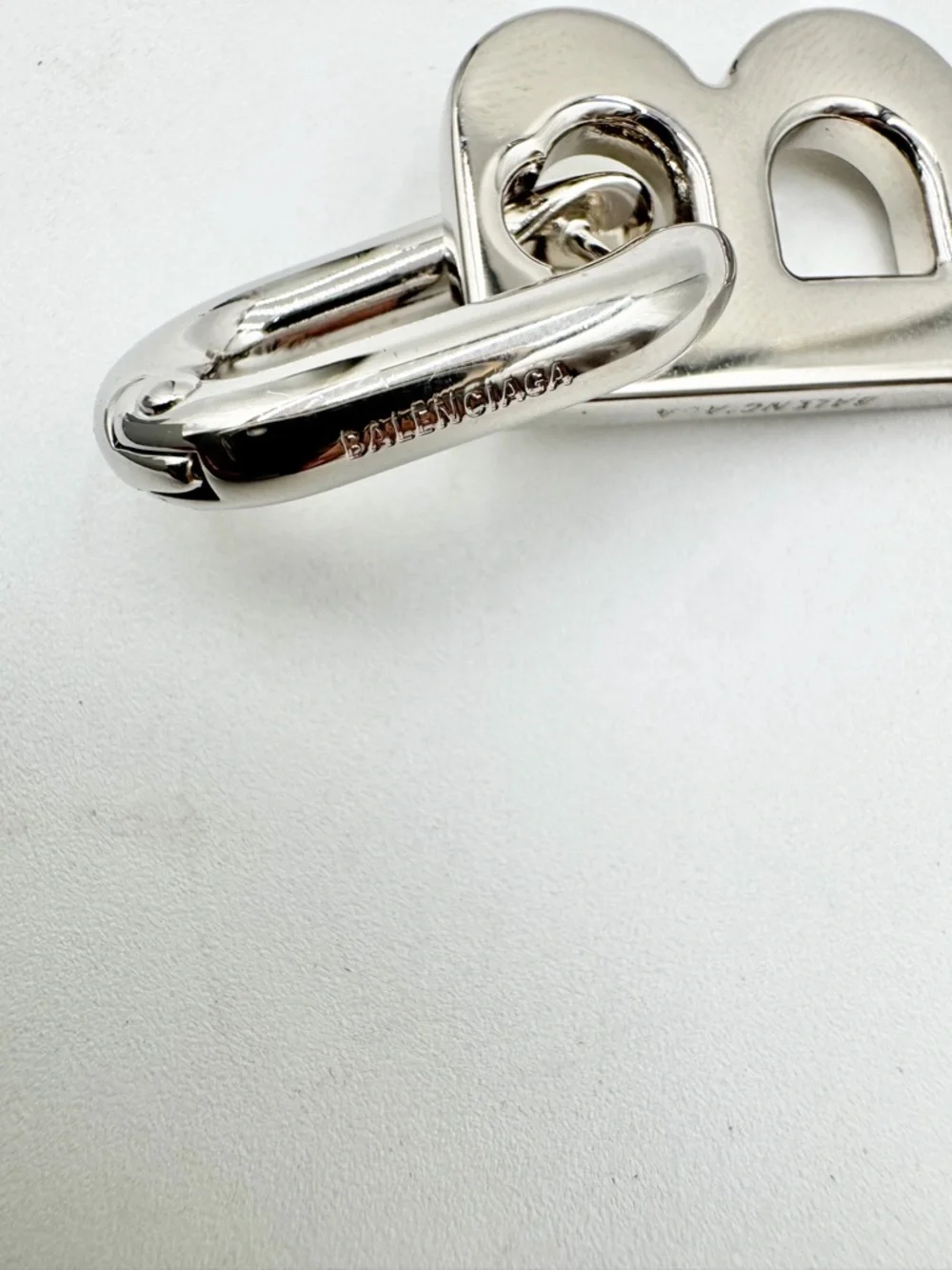 Balenciaga B Chain Earp Earrings - Picture 4 of 6